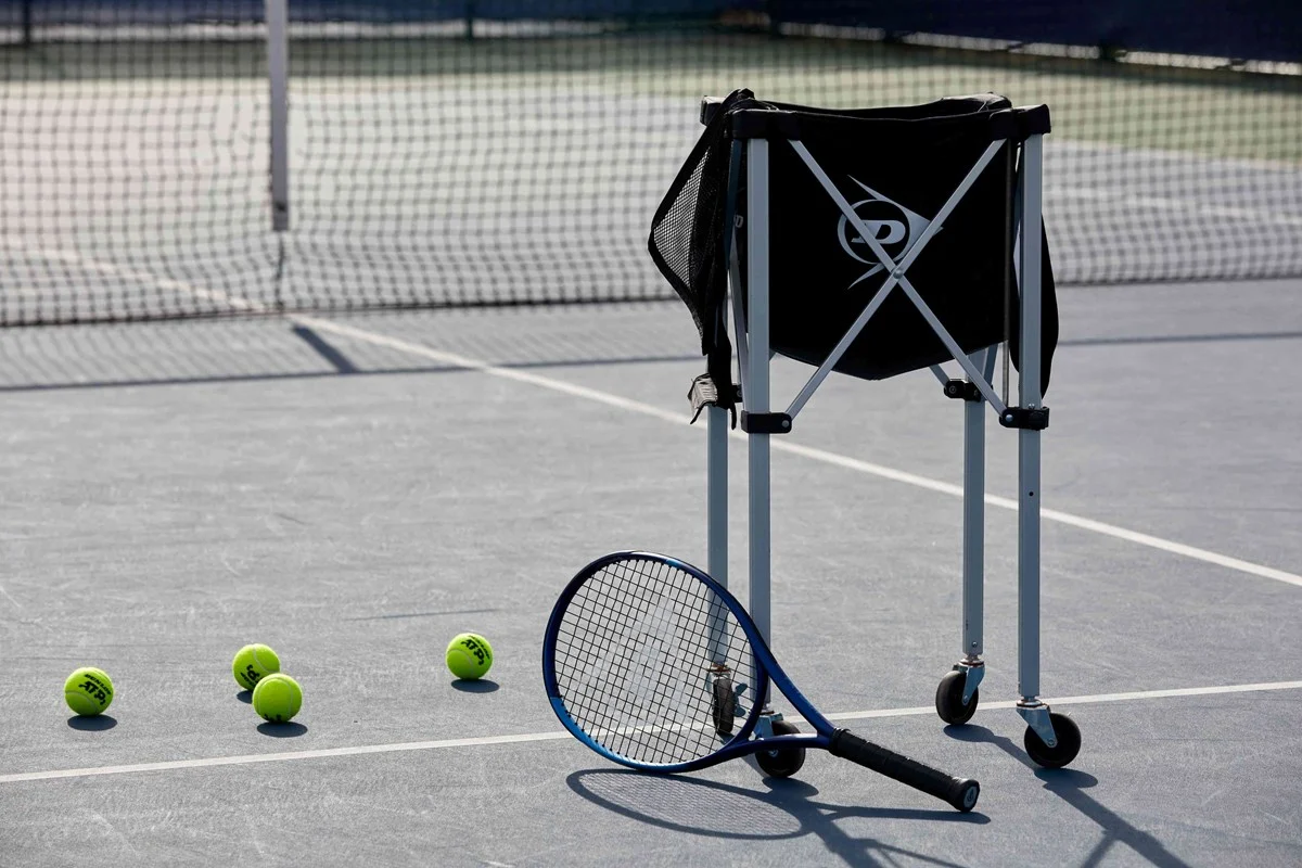 Pro Tennis Zone -Pro Tennis Zone tennis racket with a bag of balls